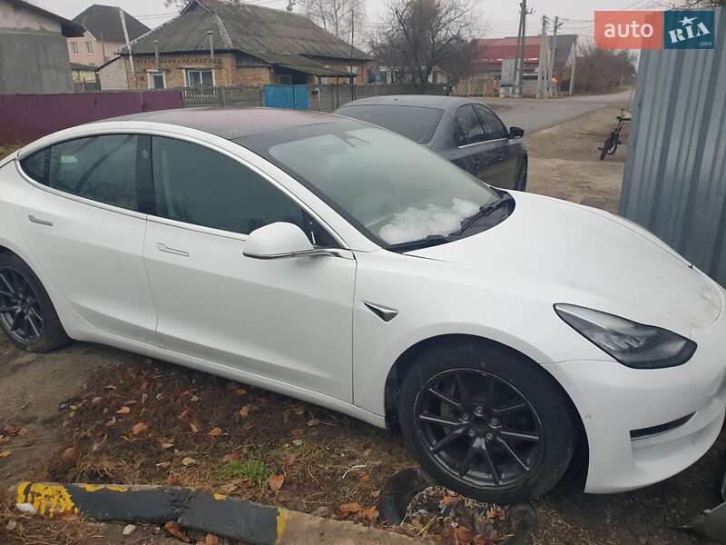 Седан Tesla Model 3 2018 в 