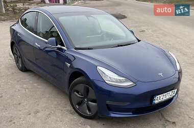 Седан Tesla Model 3 2019 в Мерефа