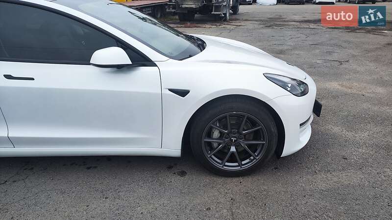 Седан Tesla Model 3 2020 в Одессе