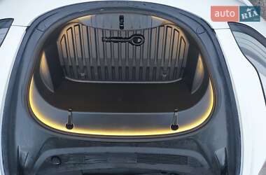Седан Tesla Model 3 2020 в 
