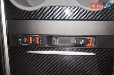 Седан Tesla Model 3 2020 в 