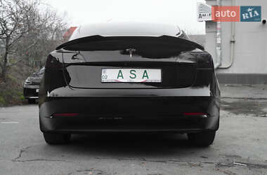 Седан Tesla Model 3 2019 в 