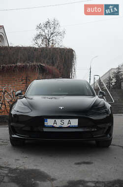 Седан Tesla Model 3 2019 в 