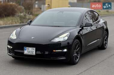 Седан Tesla Model 3 2022 в Дніпрі