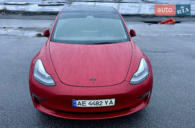Седан Tesla Model 3 2023 в Києві