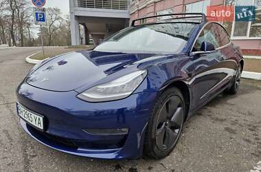 Седан Tesla Model 3 2018 в Одесі