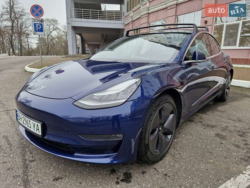 Седан Tesla Model 3 2018 в Одессе