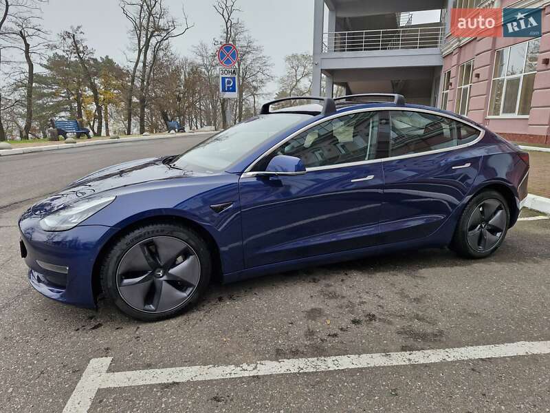 Седан Tesla Model 3 2018 в Одессе
