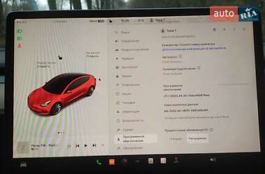 Седан Tesla Model 3 2022 в Киеве