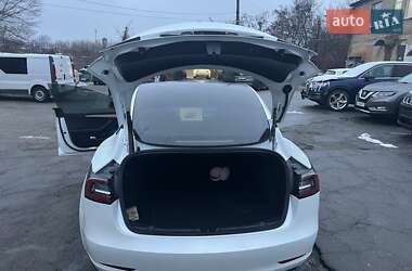 Седан Tesla Model 3 2022 в Києві