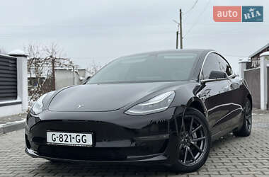 Седан Tesla Model 3 2019 в Дрогобичі