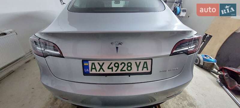 Седан Tesla Model 3 2018 в Харкові
