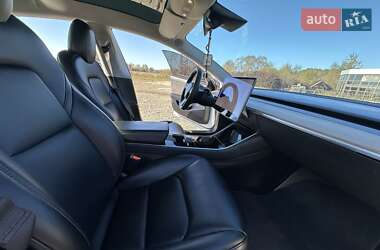 Седан Tesla Model 3 2019 в 
