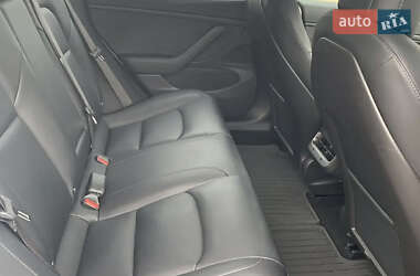Седан Tesla Model 3 2019 в Одесі