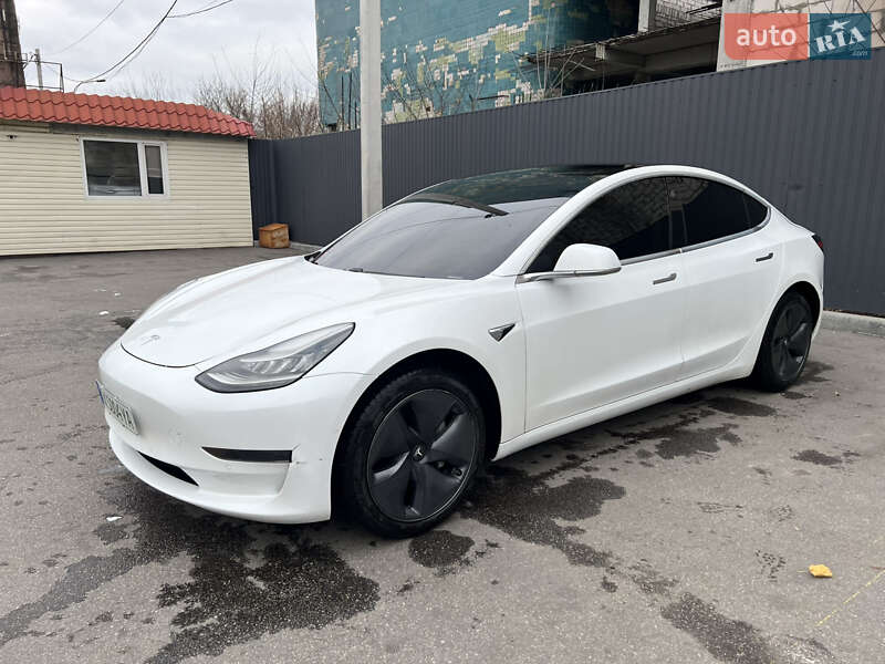 Седан Tesla Model 3 2019 в Днепре