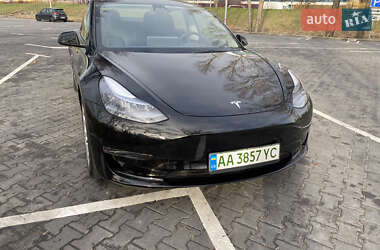 Седан Tesla Model 3 2023 в Києві