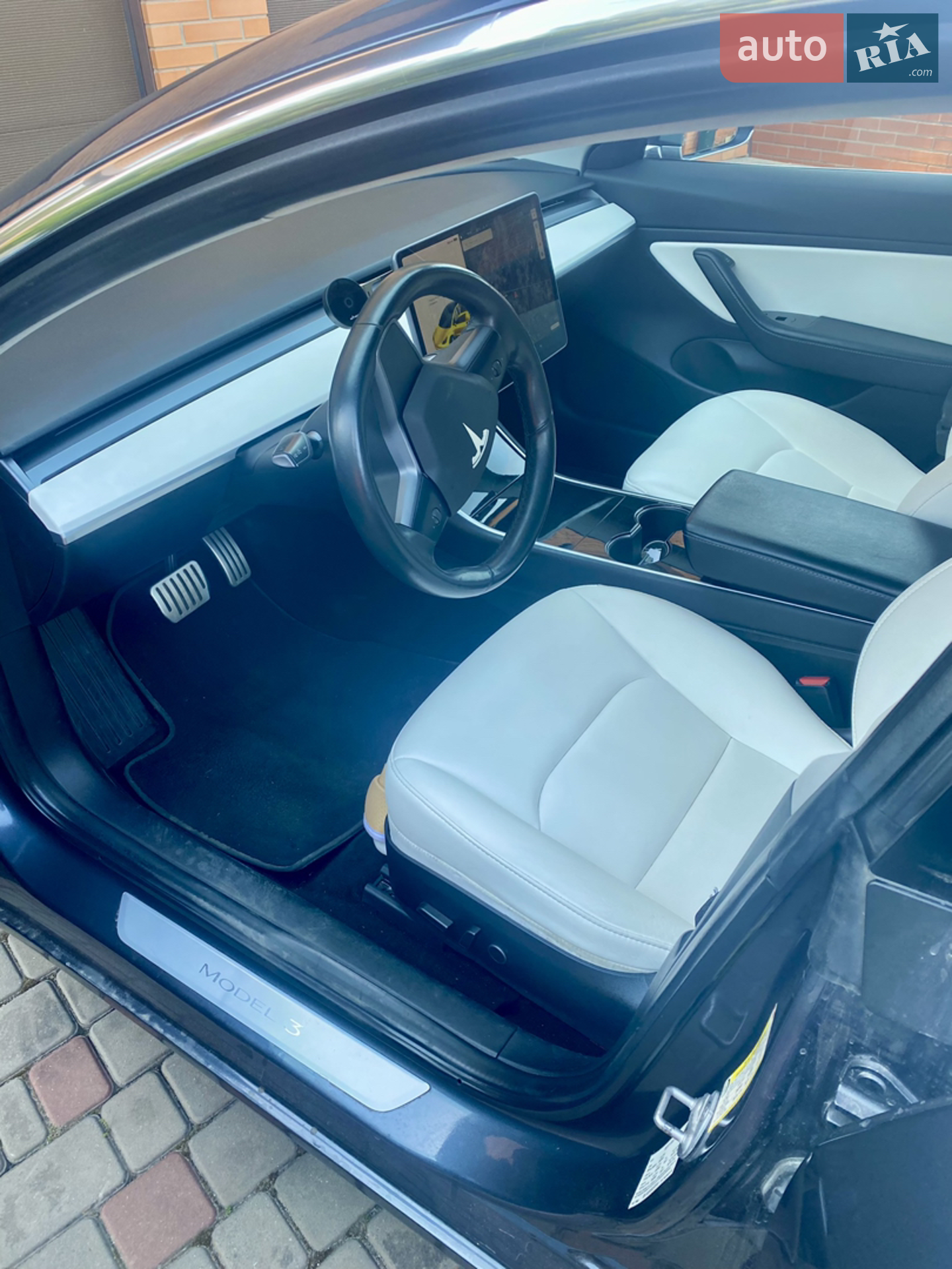 2018 Tesla Model 3 - мініатюра 10