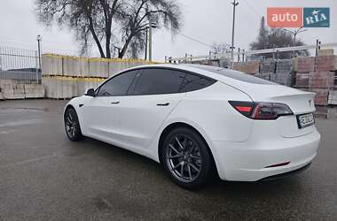 Седан Tesla Model 3 2021 в Дніпрі