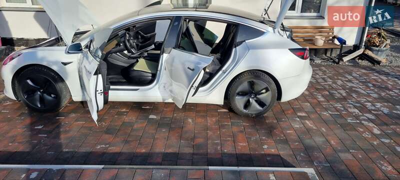 Седан Tesla Model 3 2019 в Хмельницком фото 2 Седан Tesla Model 3 2019 в Хмельницком