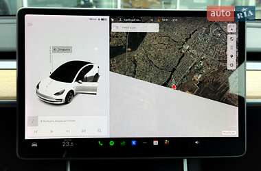 Седан Tesla Model 3 2019 в Виннице