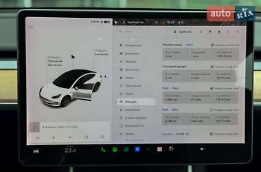 Седан Tesla Model 3 2019 в Виннице