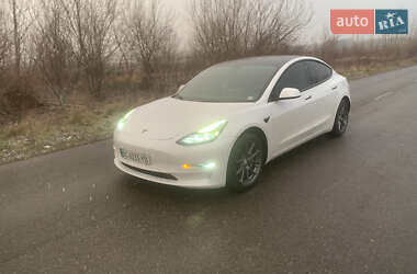 Седан Tesla Model 3 2021 в Львові