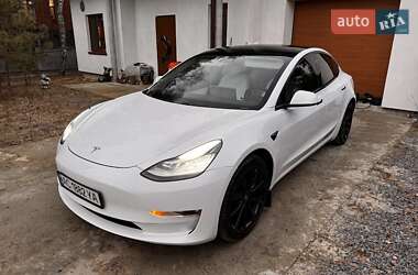 Седан Tesla Model 3 2020 в Ковелі