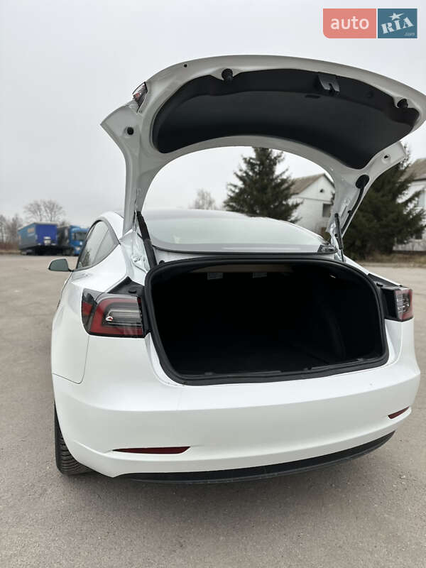 Седан Tesla Model 3 2023 в Ровно фото 29 Седан Tesla Model 3 2023 в Ровно