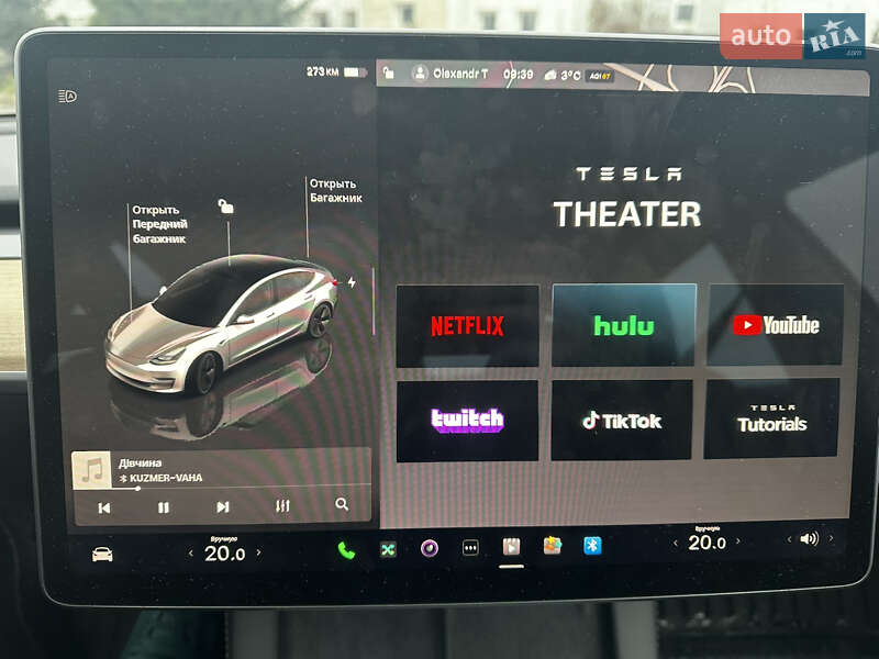 Седан Tesla Model 3 2023 в Рівному