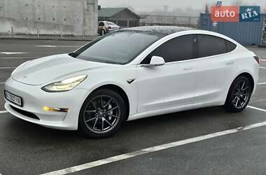 Седан Tesla Model 3 2019 в 