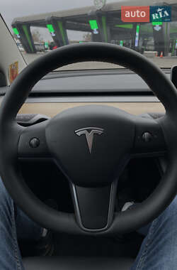 Седан Tesla Model 3 2022 в Луцьку