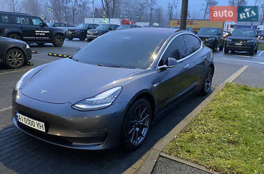 Седан Tesla Model 3 2018 в Києві