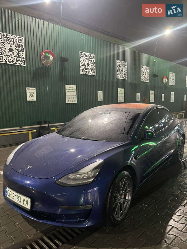 Седан Tesla Model 3 2018 в Черновцах