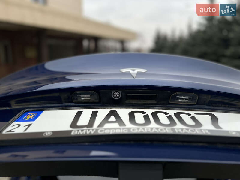 Седан Tesla Model 3 2021 в Харкові