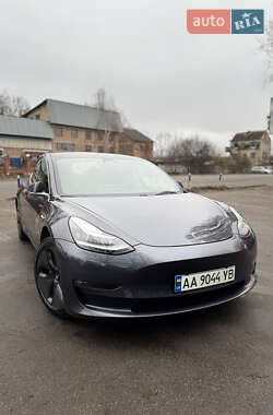 Седан Tesla Model 3 2018 в Києві