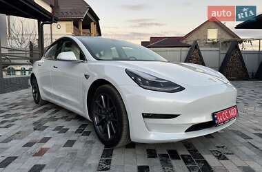 Седан Tesla Model 3 2018 в Костопілі