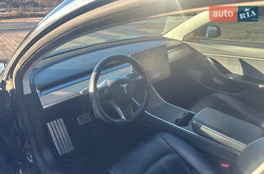Седан Tesla Model 3 2018 в 