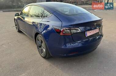 Седан Tesla Model 3 2021 в Житомире