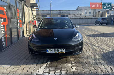 Седан Tesla Model 3 2022 в Житомирі