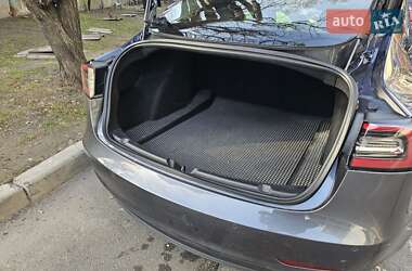 Седан Tesla Model 3 2018 в 