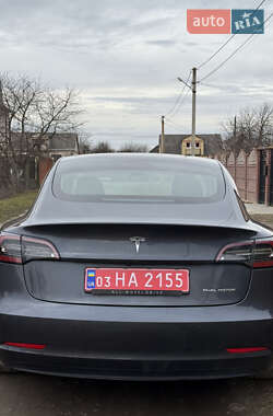 Седан Tesla Model 3 2019 в Луцке