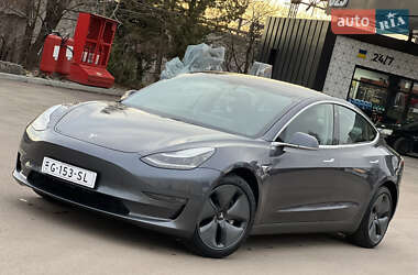 Седан Tesla Model 3 2019 в Тернополі