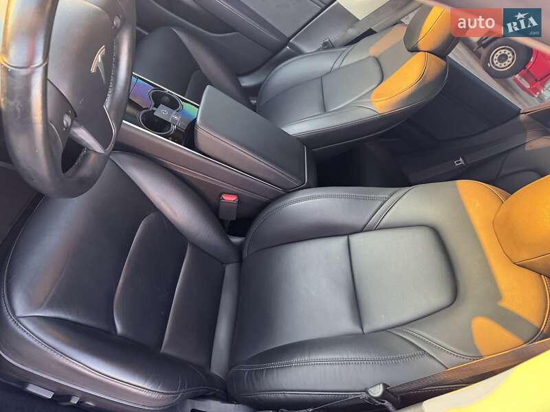 Седан Tesla Model 3 2019 в Мироновке