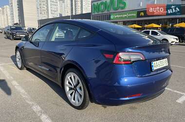 Седан Tesla Model 3 2022 в Києві