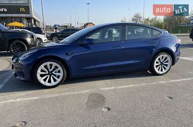 Седан Tesla Model 3 2022 в Києві