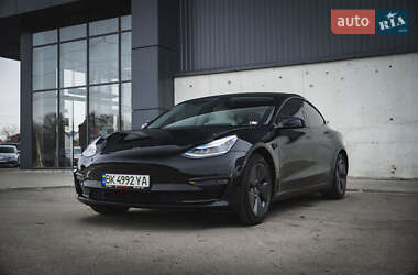 Седан Tesla Model 3 2019 в Киеве