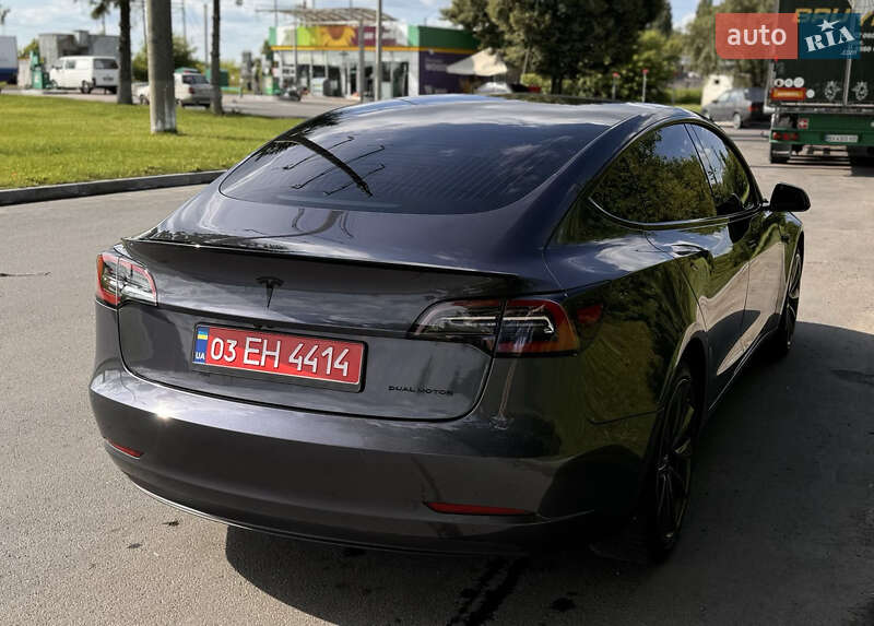 Седан Tesla Model 3 2019 в Одесі