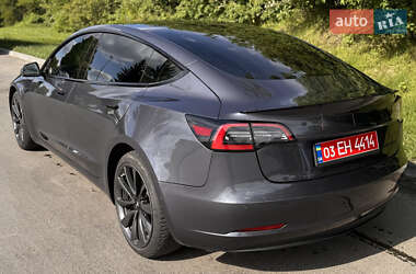 Седан Tesla Model 3 2019 в 