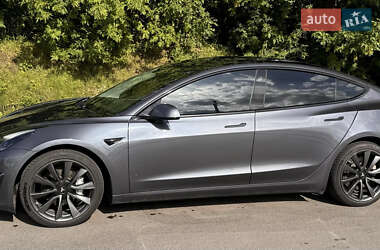 Седан Tesla Model 3 2019 в 