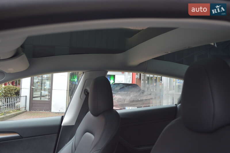 Седан Tesla Model 3 2022 в Львові фото 14 Седан Tesla Model 3 2022 в Львові